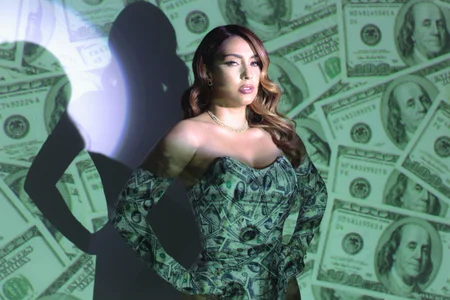 Costly Girl od DannieSmith1  5 snímek