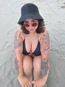 Aria_Bennett21 Public Pic 3