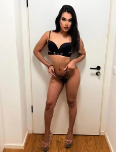 Zoe_TransGirl Zoe Gambar 4