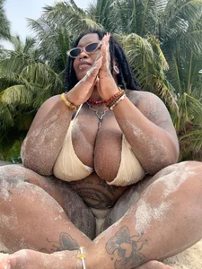 Anaa_Fuentess's The curves of your your years Sex Photo 5