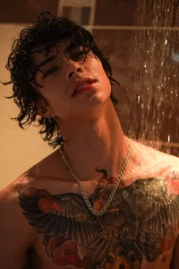 Olliver___y Public Pic 2