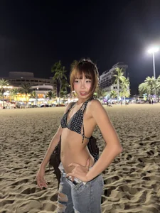 Rebel__StageのNanaの 6枚の写真
