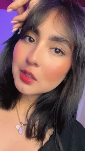 zakura_aniia My sweetest side 🧁💋 Foto 3