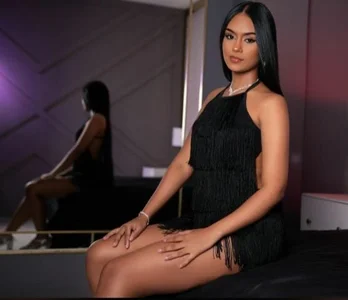 ChloeMoon9 Glamorous Pic