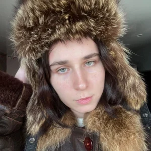 MercedezGarlick Public Foto 4