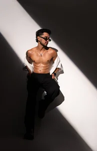 AxelKing1326 kullanıcısının Elegant AXEL albümü -  4 fotoğraf