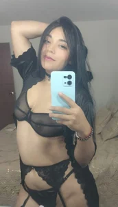 Mila_Vo Public зображення