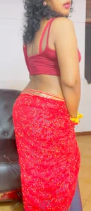 naughtyjaanu kullanıcısının Red hot Saree albümü -  fotoğraf