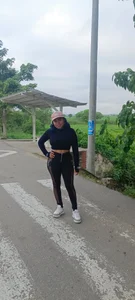 hot_lady19 Public Pic 4