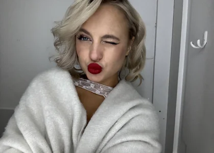 Daisy_Wave Marilyn Monroe Makeup Pic 3