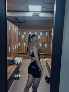 AdelinaEmber GYM 💪🏻 Pic 9
