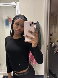 Halligirl Public Pic 2