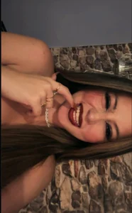 Jeniffer__Brown Public Pic 2