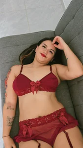 Emma_Giraldo Public Pic 3