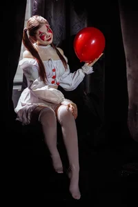 AdeliaKiss your Pennywise Pic 3