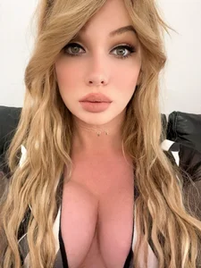 theekellypierce Public Pic
