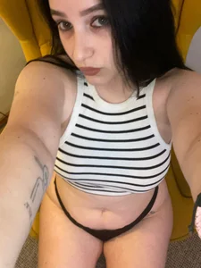 Leah_Brooks Public Pic 7