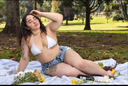 Ayla-marttinez Public Foto