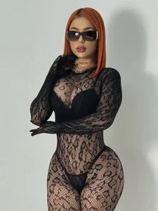 MadelineFox Sensual feline Pic 5