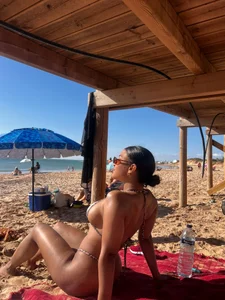 GabyRios Beach Muse Pic 6