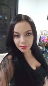 Alana-3 Public Pic 4