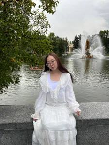 MazieErcole's Reflections in White Sex Photo 5