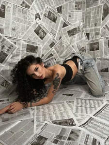 Eva_Devis Public 사진 5