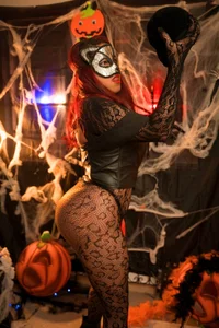 Mehlany_Moretz happy holloween 🎃🎃🎃🎃 Pic 3