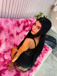 NicoleeJoness Lace Vibes 🌸 Pic 3