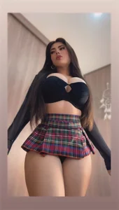 Miia_Solerr The school girl Immagine 