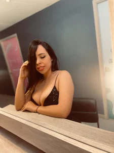 KatieStonne black lady Pic 3