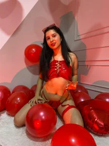 Valentine's moments with Luci 💖💕 de lucianasmith_  3 photos