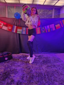 maxim love futbol de Maximesex  3 Imagens