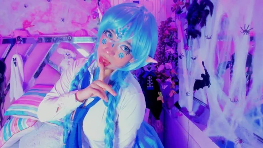 your playful and hot elf girl de kira_Berry_  3 Imagens