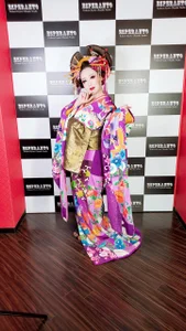 ERIKA-JP-168130 Public зображення 2