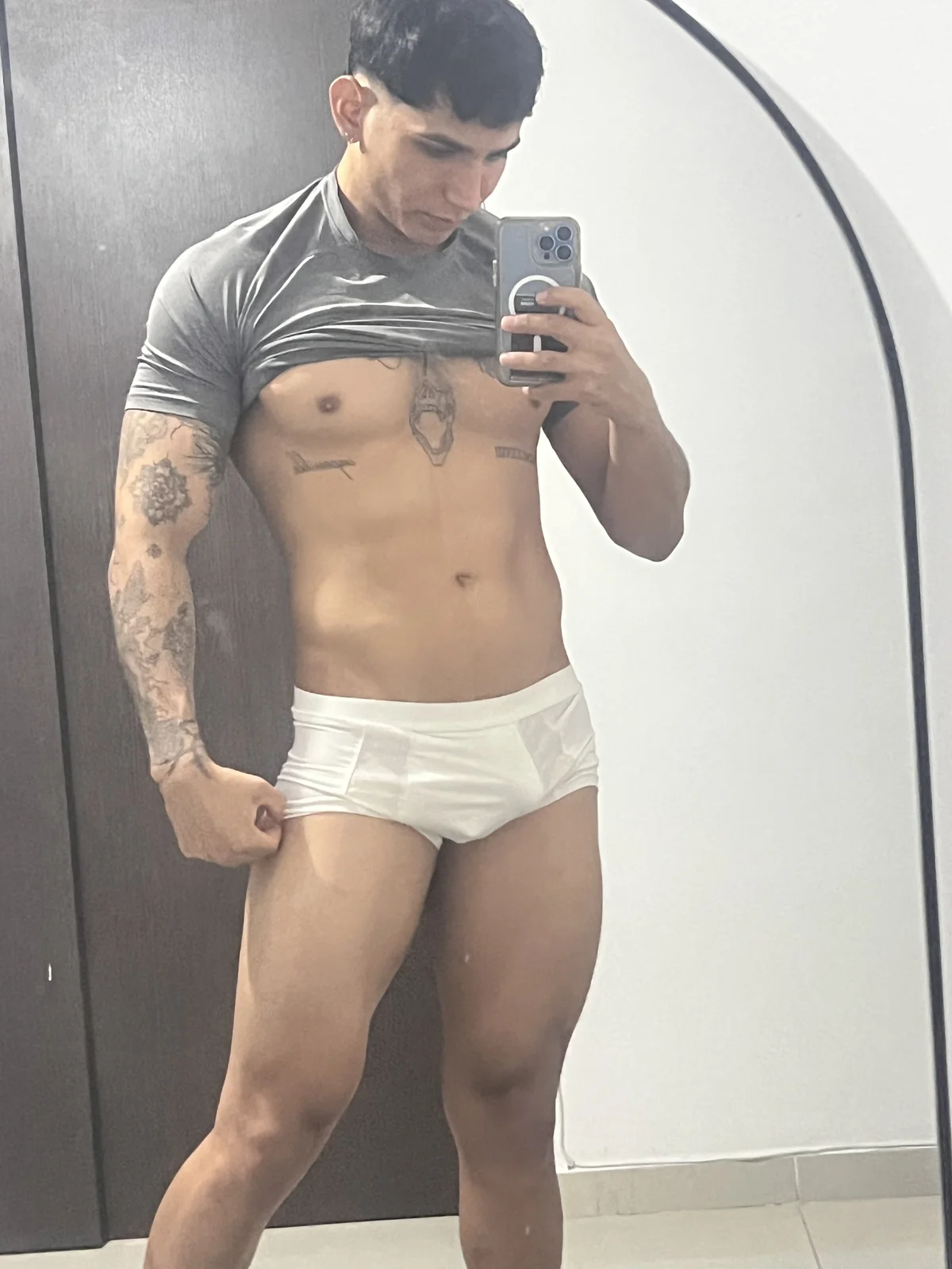 muscle_boyhorny Populært bilde 5790