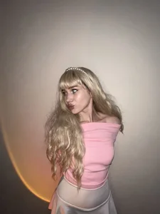Zdjęcia Charlotte_Pretty Public:  2