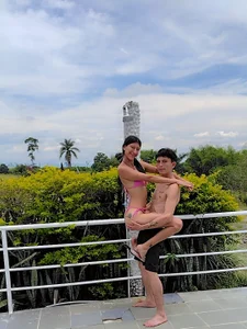 ARIANA_CRI-X A day out to celebrate our third anniversary😻🤍👩‍❤️‍💋‍👨🏞️ Pic 2