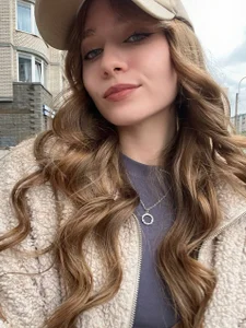 TinnyTiana Public Hình 2