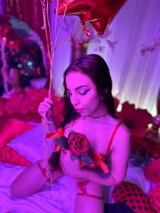 isis_jhempss Valentine's Day 💗😍 Pic 2