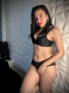 Lunahot68 “I don’t try to be tempting… it happens naturally.” 😏🔥✨ Hình 3