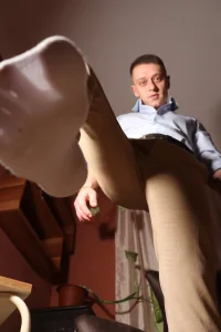 Findom_guy ur place under My feet! Immagine  5