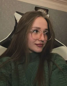 VivienneVesper Meow Foto