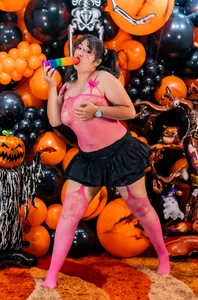 Drool_Suckerのa new somewhat terrifying party 🎃の 3枚の写真