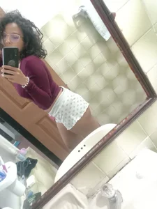 AmaraRoberts420: i am Julia ( 8 фото)