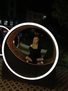 EdlaHewellのPublicの 2枚の写真