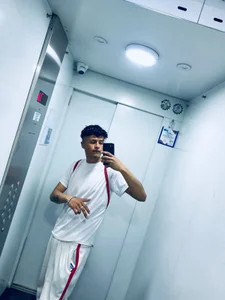 TeenBoy1_ Public Foto