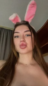 Laura_CollinsS Public Kuva 5