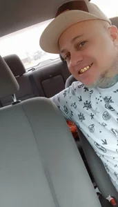 Auhenri25 Public Pic