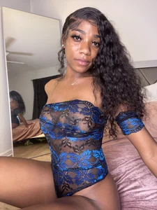 MelaniMelanin Public Poză 2